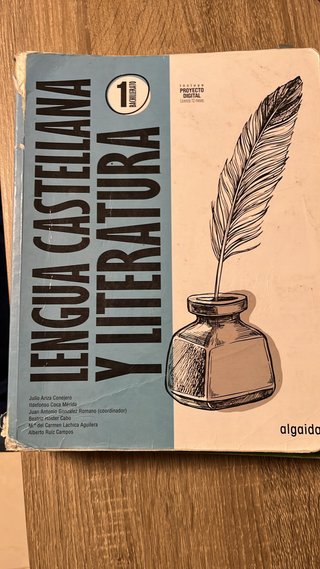Libros de textos del virgen de la victoria.