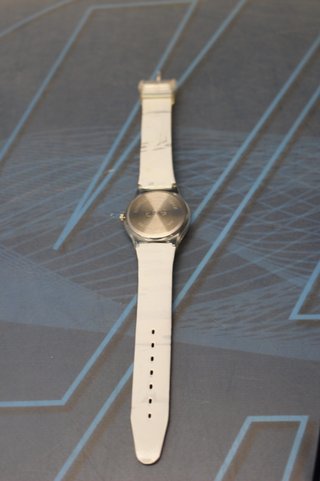 02. Reloj de pulsera publicidad Dunlop GT, Watch Log.