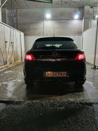 Opel Astra gtc 2006