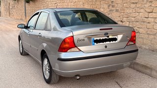 Ford Focus GHIA 1.8 TDCI  2004
