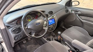 Ford Focus GHIA 1.8 TDCI  2004