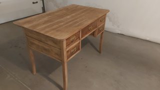 Mesa de escritorio de madera