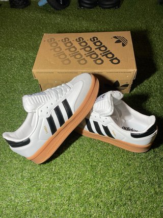 Adidas Samba blancas y negras – 49,99€