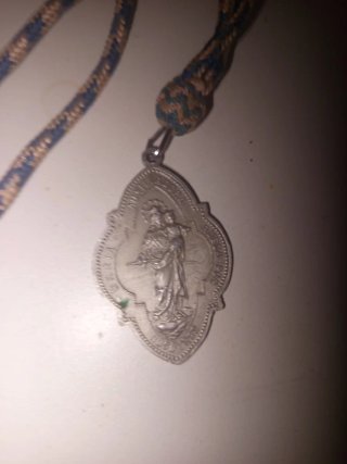 Medalla Antigua María Auxiliadora