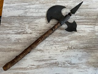 Alabarda Hacha Medieval