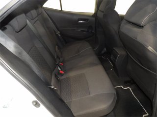 TOYOTA Corolla 1.8 125H ACTIVE TECH E-CVT