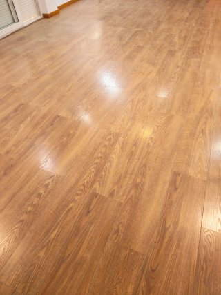 Tarima flotante madera