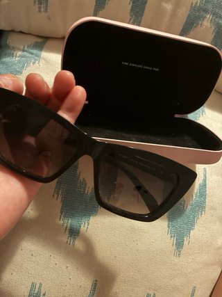 Gafas de sol negras