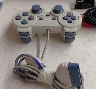Console Playstation 1 Stilizzata Crash legge tutto