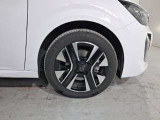 Peugeot 208 Allure HYBRID 110 eDCS6