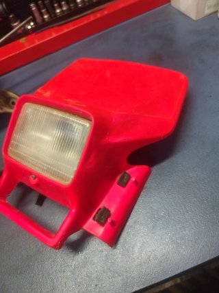 Faro Careta UFO Honda CRE