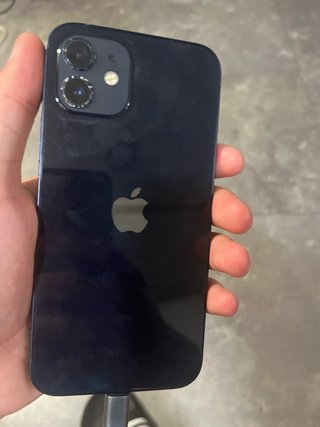 iPhone 12 negro