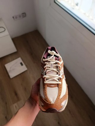 Nike Air Max Moto 2K Beige/Marrón