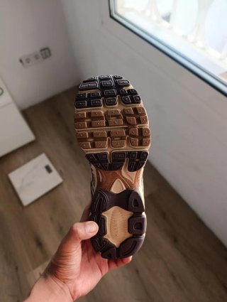 Nike Air Max Moto 2K Beige/Marrón