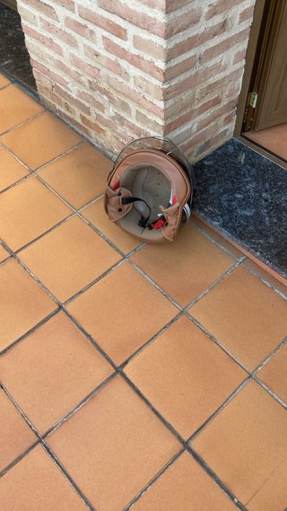 Casco de Moto Negro con Visera