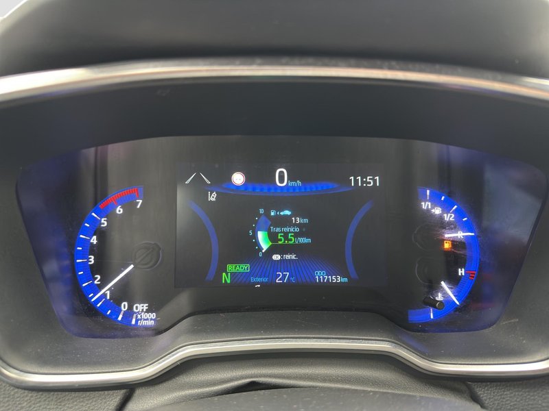 Toyota Auris 2022, foto 15