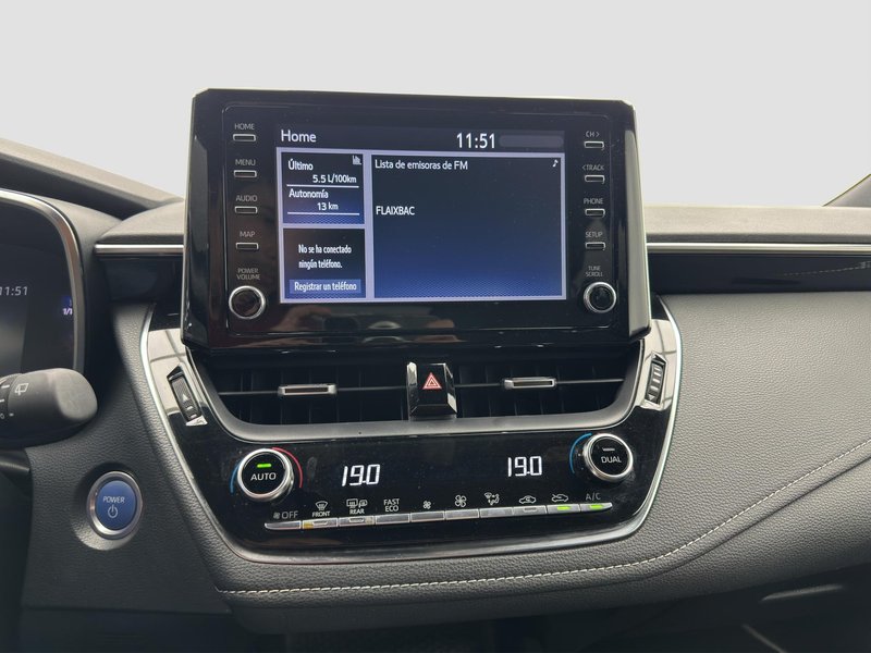 Toyota Auris 2022, foto 16