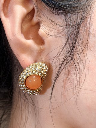 Pendientes vintage dorados con piedra naranja y ci