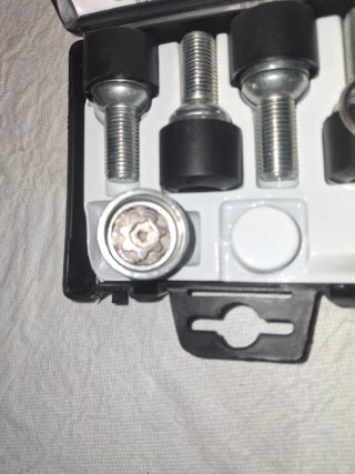 Tornillos Antirrobo VW 5Q0 698 137 NUEVOS