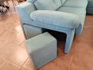 Sofá 3 plazas con Chaiselongue y arcón