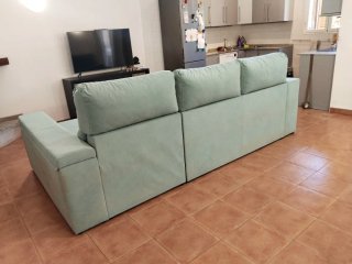 Sofá 3 plazas con Chaiselongue y arcón