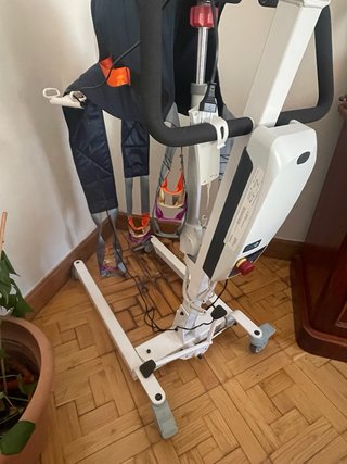 Grúa hospitalaria Eléctrica Vulcan compacta