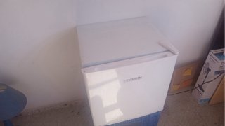 Mini nevera blanca