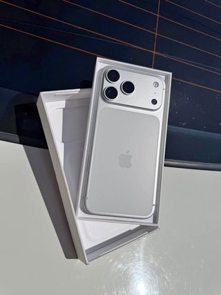 iPhone 17 Pro Max Plata