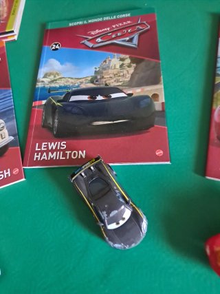 Libri e macchinine Cars Disney Pixar