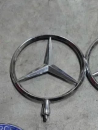 Emblema Estrella Mercedes Cromado