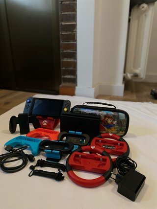 Nintendo Switch V2 + Pack Mario Kart + Accesorios