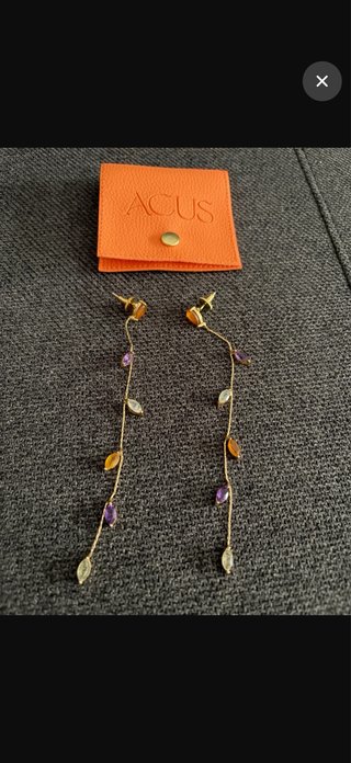 Pendientes ACUS dorados con piedras colores