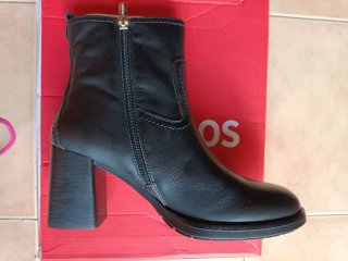 Botines Pikolinos NUEVOS Negros num 39