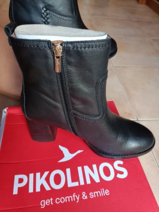 Botines Pikolinos NUEVOS Negros num 39