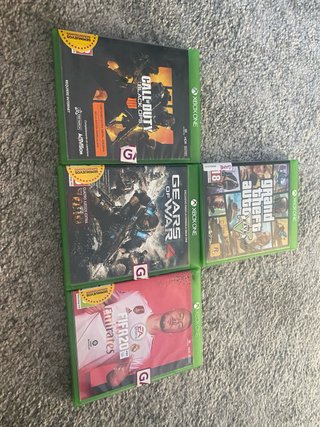 Xbox One + 1 Mando + 4 Juegos