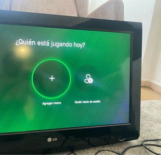 Xbox One + 1 Mando + 4 Juegos