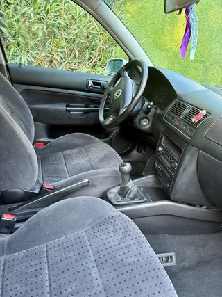Volkswagen Golf IV.  1998