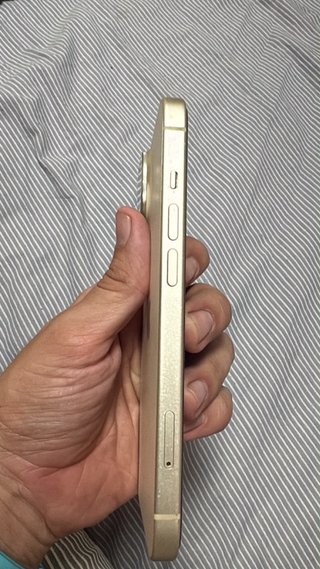 iPhone 15 128GB