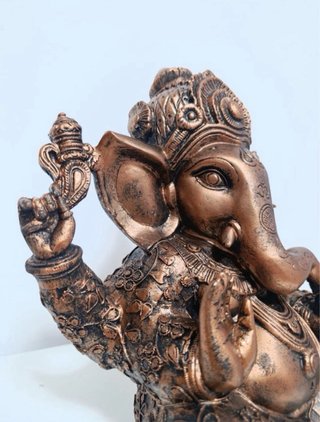 FIGURA GANESHA CON DECORACIÓN EN RELIEVE. DISEÑO
