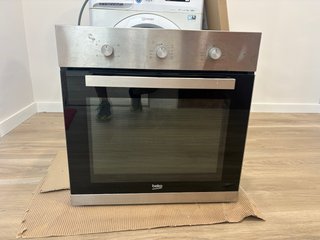 Horno Beko empotrable inox/negro