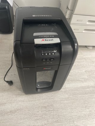 Destructora de papel Rexel rota