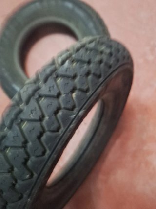 2 Neumáticos Michelin 3.50x8