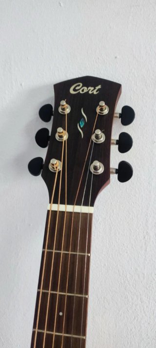 Guitarra electro acústica Cort