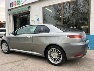 Alfa Romeo GT 2.0 JTS Distinctive