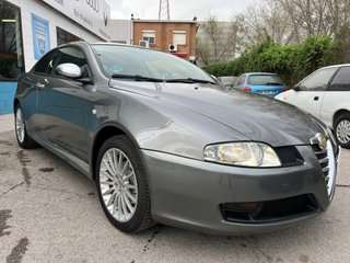 Alfa Romeo GT 2.0 JTS Distinctive