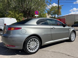 Alfa Romeo GT 2.0 JTS Distinctive