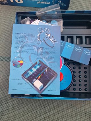 Juego de mesa TÚ eres El Rival Más Débil