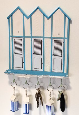 Portachiavi da parete stile cabina da spiaggia