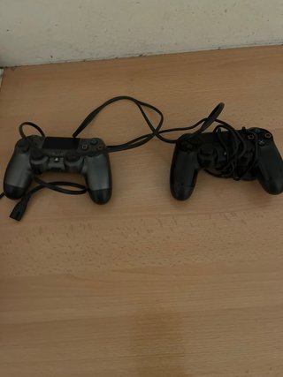 PS4 (861,4 GB) + 2 mandos y 12 juegos