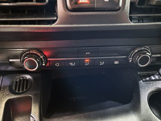 Peugeot Partner 07/2023  3 Plazas!